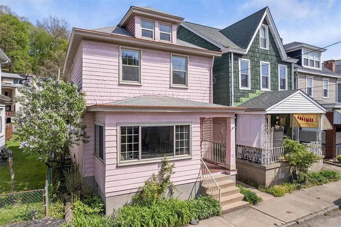 82 Wilson St photo 1
