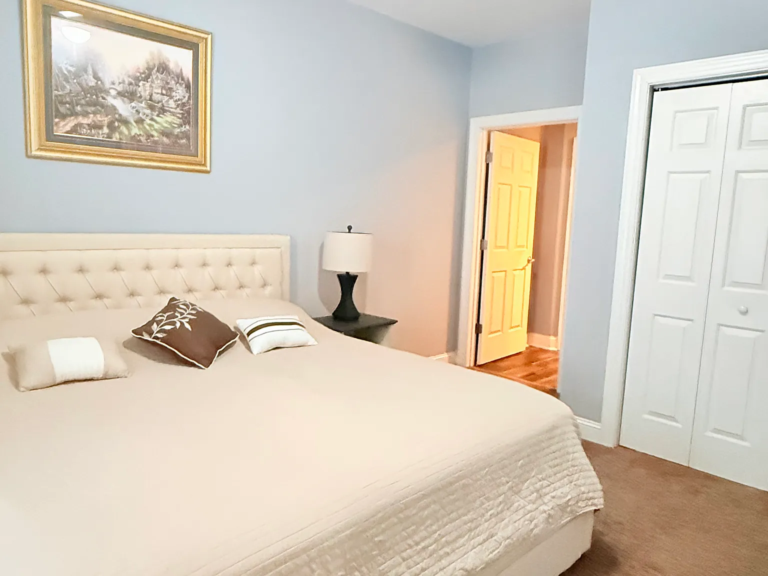 1 bed, 1.5 bath, 760 sqft, $1,600 — Photo 1