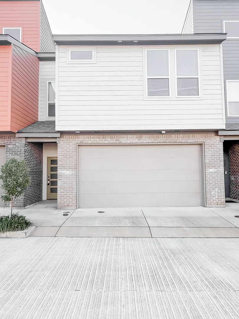 For Lease In Lafayette: 3 Bedroom, 2.5 Bathroom! — Photo 1
