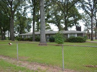 323 Lowe Dr, Enterprise, AL 36330