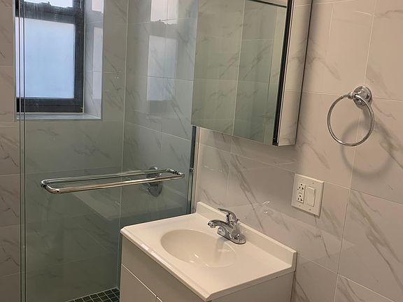 2nd image of 2702 Cruger Ave #2