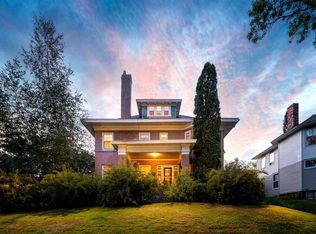 2105 E 2nd St, Duluth, MN 55812