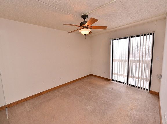 4th image of 1700 Wedgewood Dr APT 311