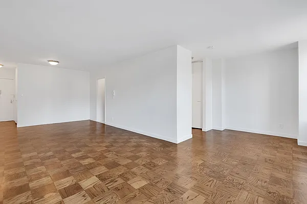 Rented by Cooper & Cooper Real Estate | media 16