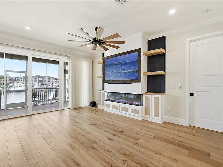 5545 E Harbor Village Dr — Photo 4