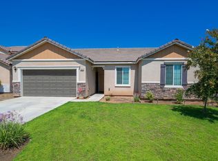 2942 3rd St, Sanger, CA 93657