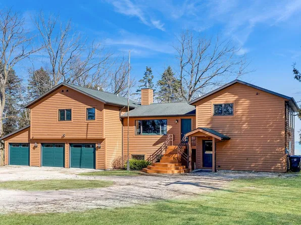 12409 Lakeshore ROAD, Cleveland, WI 53015