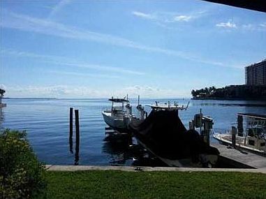 5th image of 1620 S Bayshore Ct APT 3