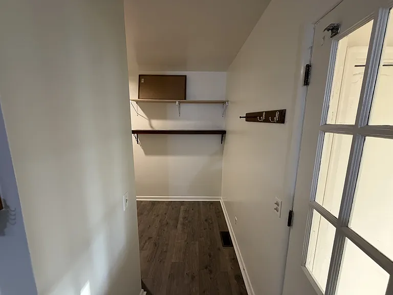 8720 Newhouse St — Photo 8