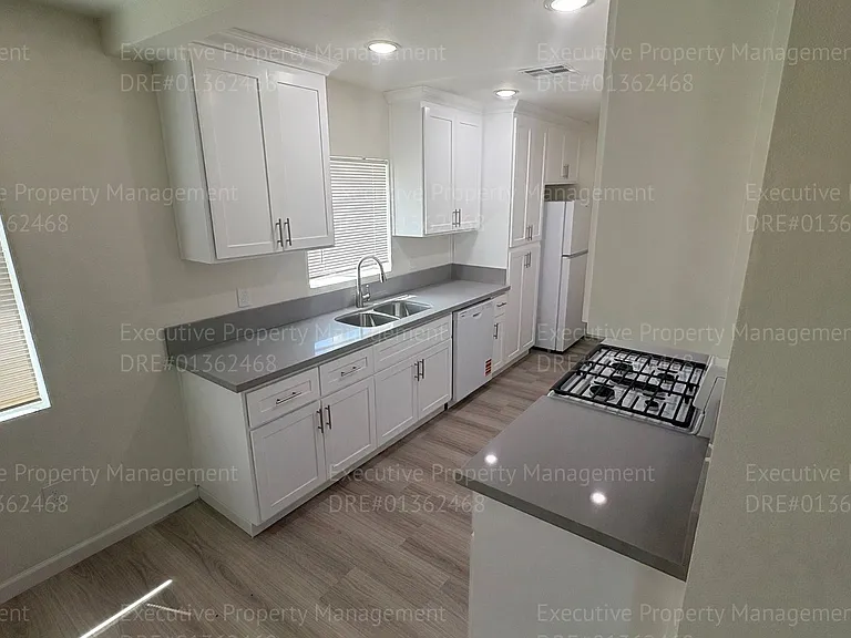 1928 Doolittle Ave — Photo 25