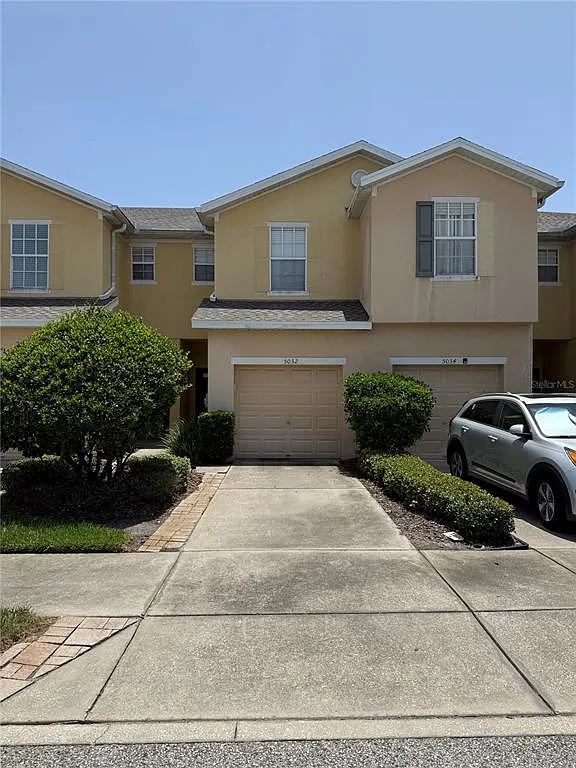 2 bed, 2.5 bath, 1482 sqft, $1,950 — Photo 1