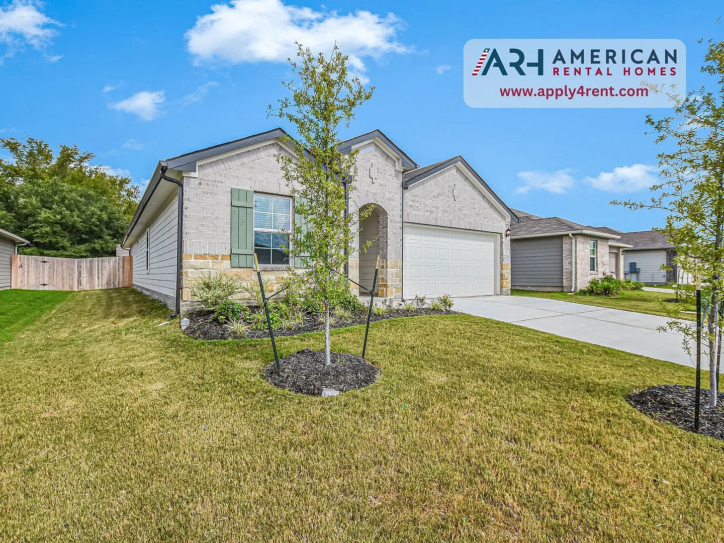 4 Br / 2.5 Ba - 1831 Sf One-Story Home- Vintage Springs, Lockhart! — Photo 1