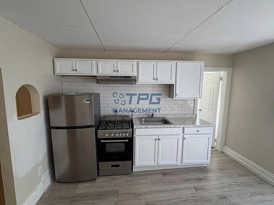 Bright Studio Apartment with Updated Kitchen & Natural Light | Garfield — Photo 3