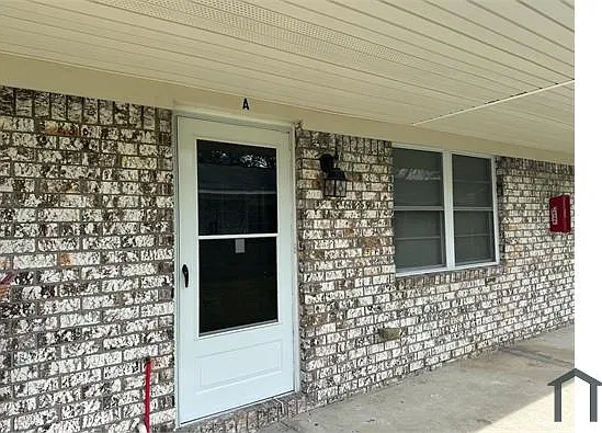 2 bed, 853 sqft, $1,750 — Photo 1
