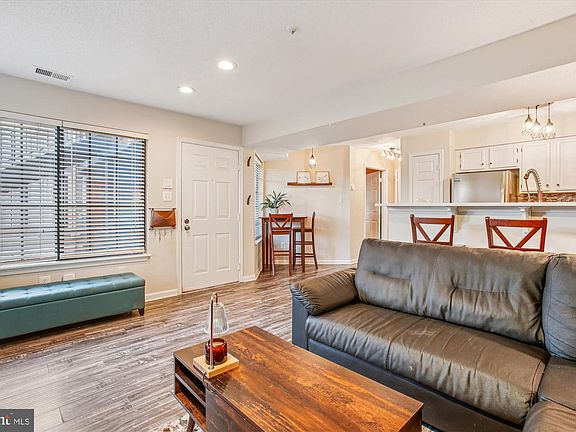 2nd image of 6000 Ellesmere Ct Unit B