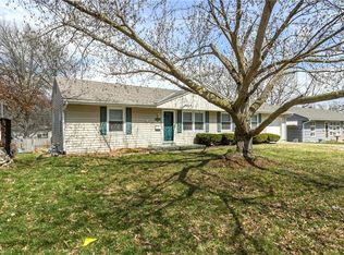 6026 W 54th Ter, Mission, KS 66202
