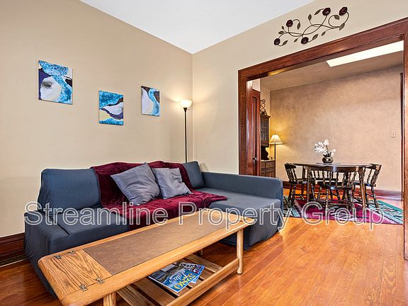 4th image of 141 W Archer Pl