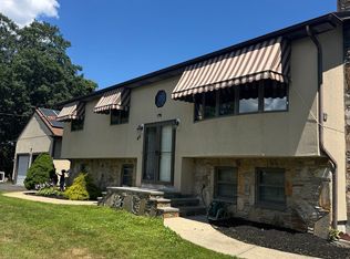 49 Bakerville Rd, Dartmouth, MA 02748