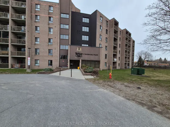 17 Eldon Hall Pl #204, Kingston, ON K7M 7H5