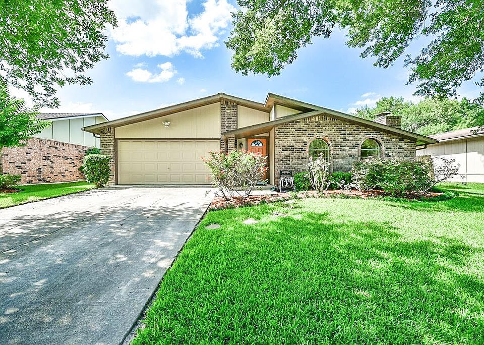 1st image of 15314 Camino Del Sol Dr
