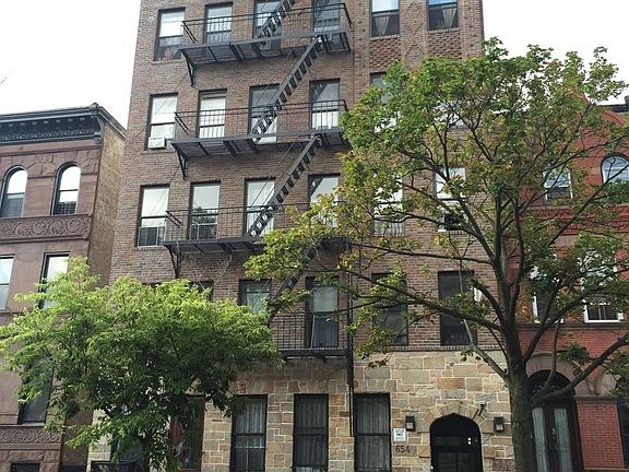 4th image of 654 Saint Marks Ave APT 6B