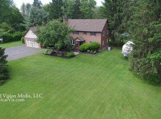 683 Lishakill Rd, Niskayuna, NY 12309