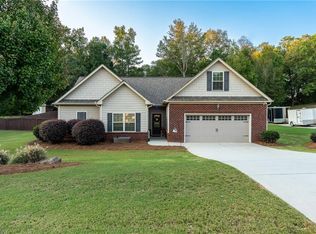1072 Monticello Dr, Monroe, GA 30655