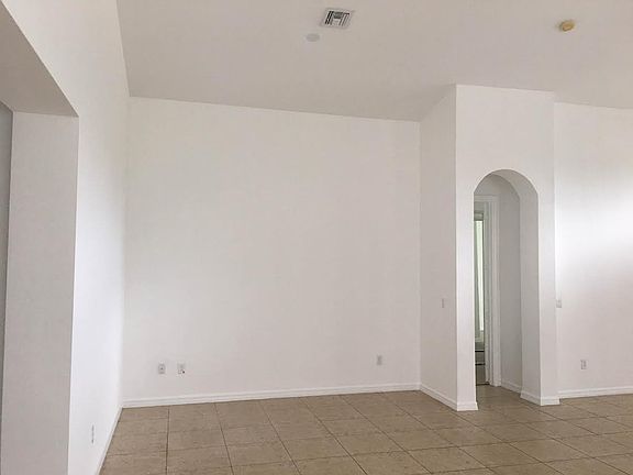5th image of 786 Bent Creek Dr
