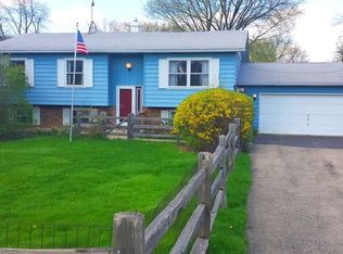 1270 E Park Ave, Libertyville, IL