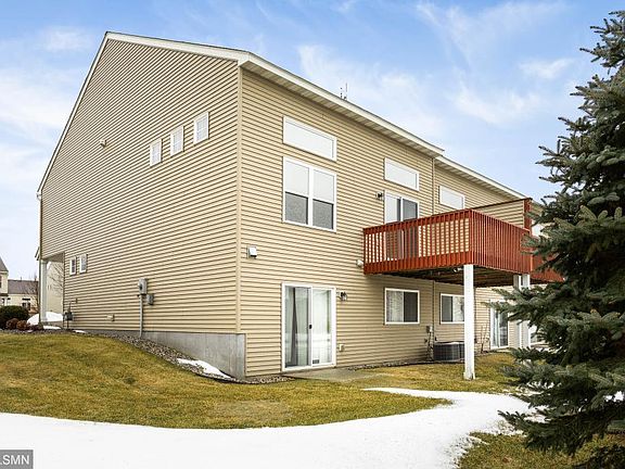 3rd image of 2960 Wyndam Ct