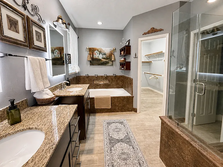 1740 Forest Glen Dr — Photo 18