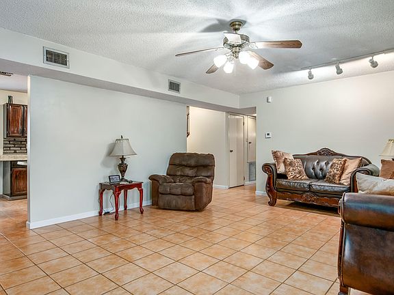3rd image of 208 Aristotle Dr
