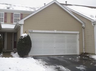 650 Chestnut Rdg, Minooka, IL 60447