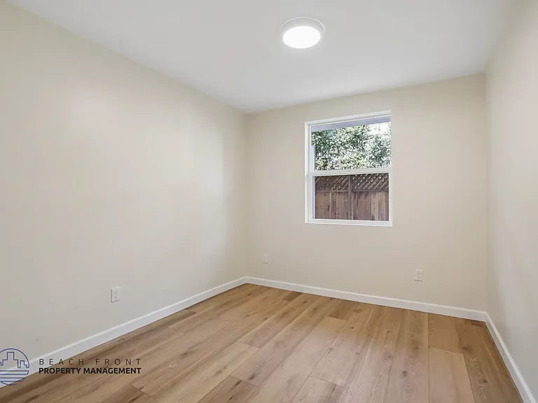 1475 Pine Ave. — Photo 7