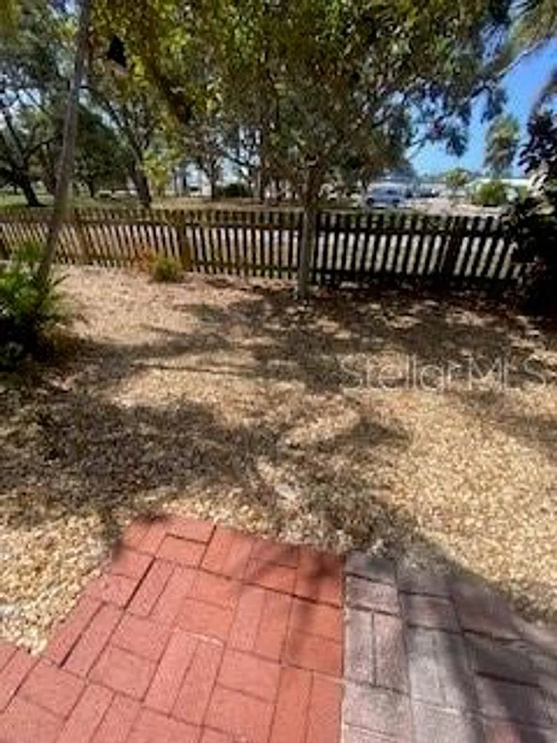 First Floor Condo for Rent in Venice Island — Photo 4