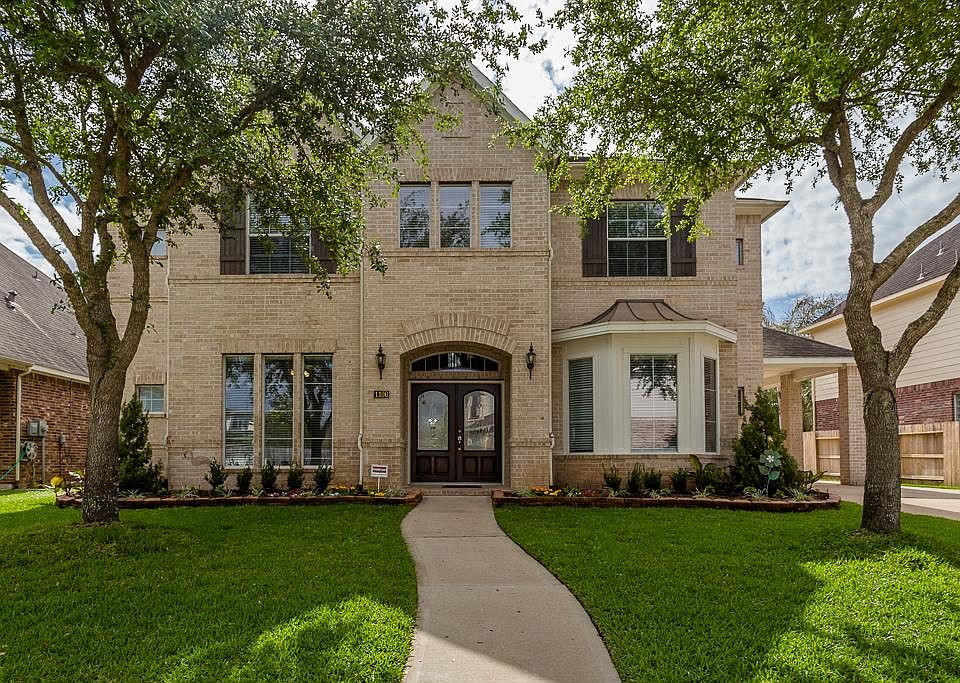 1st image of 1106 Forest Knoll Ln