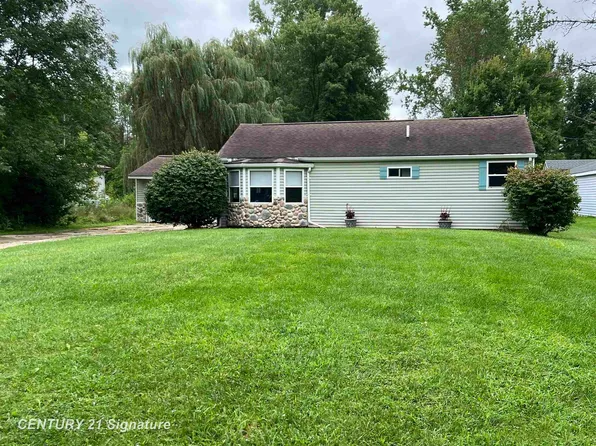 1104 E Hurd Rd, Clio, MI 48420