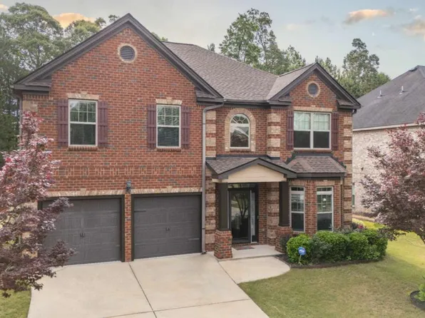 8744 Hamil Ct, Douglasville, GA 30135