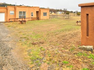 87 Dinkle Rd, Edgewood, NM 87015