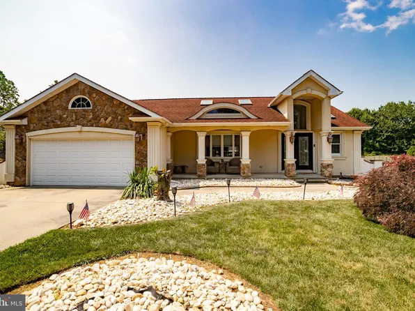 218 Delaware Ave, Fieldsboro, NJ 08505