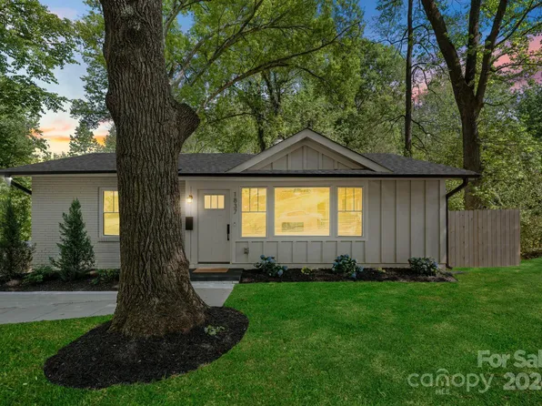 1837 Camp Greene St, Charlotte, NC 28208