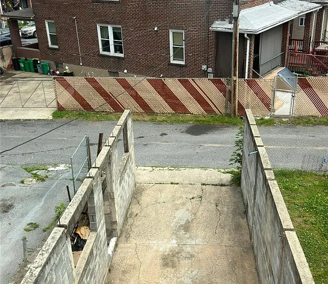 450 Hanover Ave — Photo 26