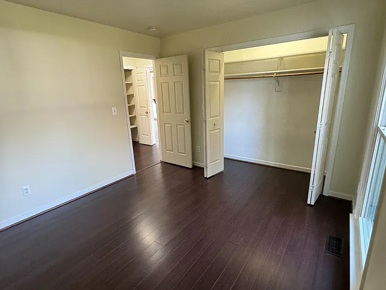 1115 Aquia Dr — Photo 11