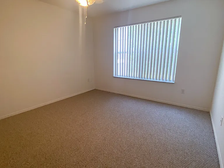 Madison Commons Apartments — Photo 16