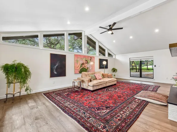 9004 Tara Ln, Austin, TX 78737