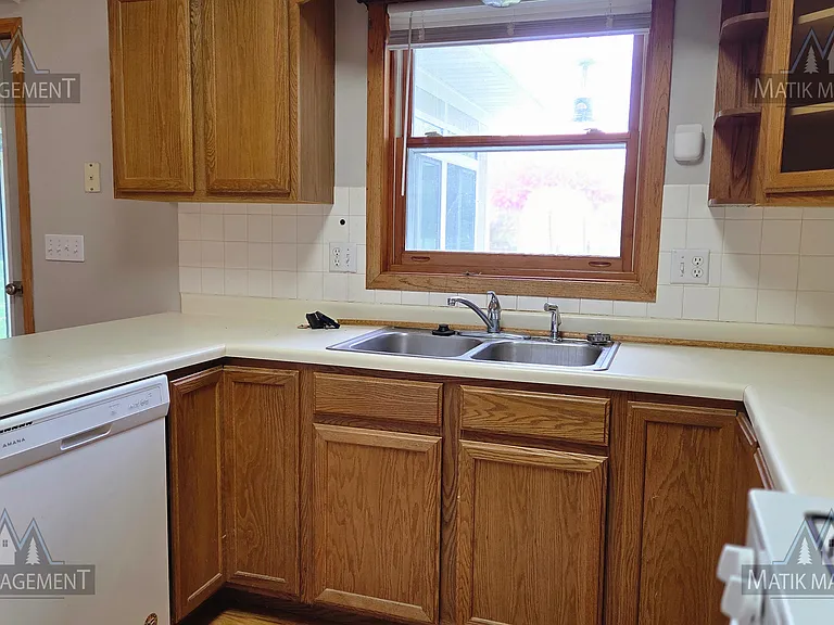 5605 Nancy Ln NW — Photo 35