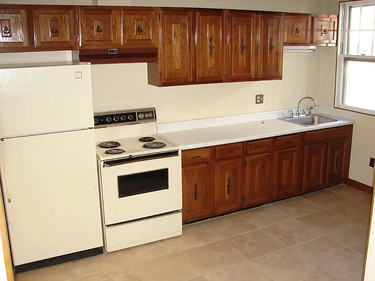 171 College St #5 — Photo 8
