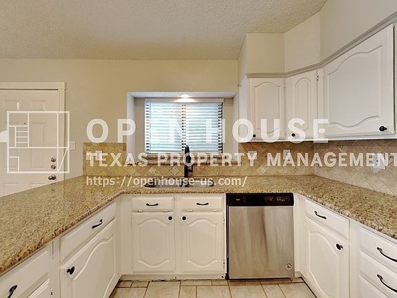 4th image of 4403 Santa Cruz Ln