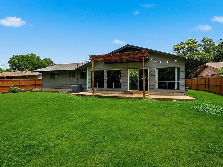 3331 Nantucket Dr — Photo 28