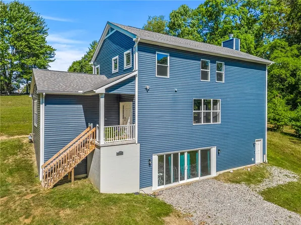 9227 Marymont Dr, Pittsburgh, PA 15237